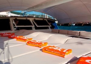 Osman Kurt bike boat trip greece