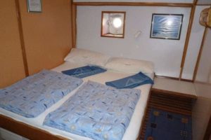 Kapetan Jure cabin croatia bike boat tour