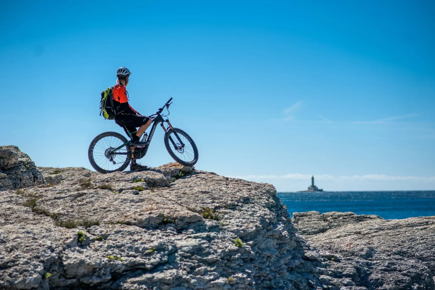 Cyclists looking at Kvarner Bay
